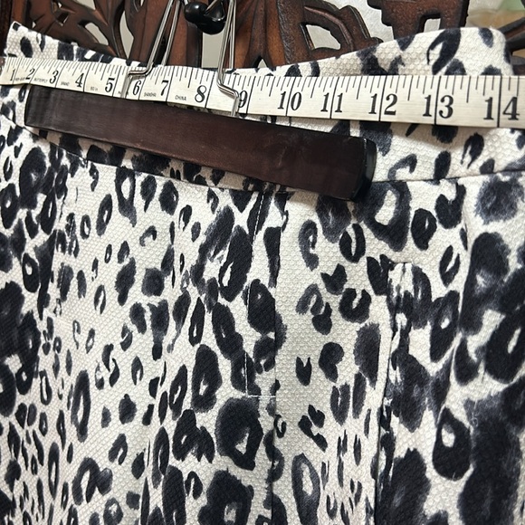 Tracy Reese New York Snow Leopard-Print Pleated Mini Skirt - Picture 7 of 8